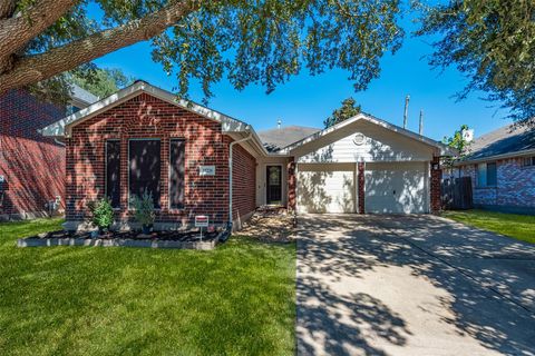 Photo of 15226 Wyndham Trail, Houston, TX 77083 (MLS # 84891616) Photo of 15226 Wyndham Trail, Houston, TX 77083 (MLS # 84891616)