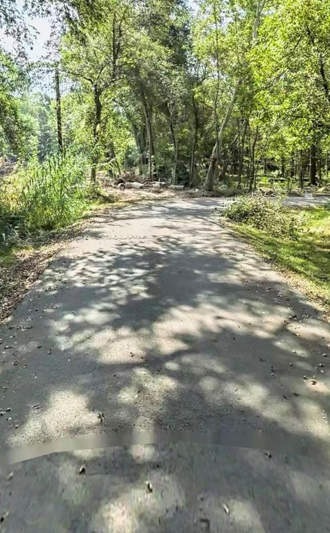 Photo of 615 S 11th Street, Conroe, TX 77301 (MLS # 74181621)