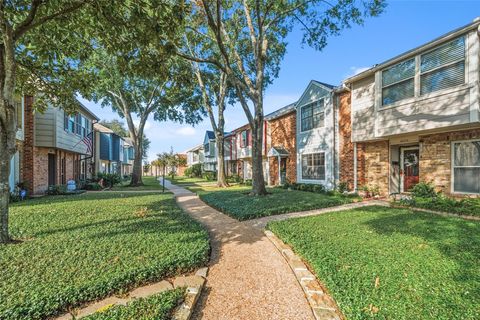 10370 Longmont Drive Houston TX 77042