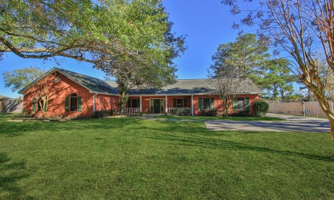 Homes For Sale - 30610 Quinn Road<br/> Tomball, TX 77375
