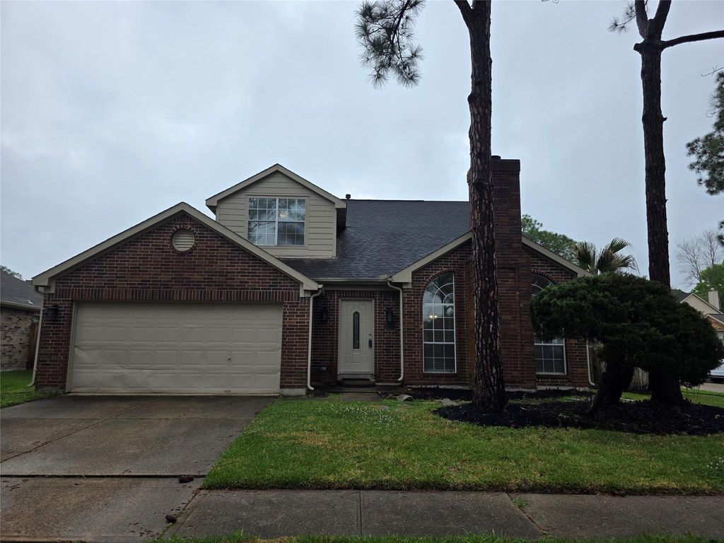 Photo of 1302 Teal Glen Court, Houston, TX 77062 (MLS # 18667246)