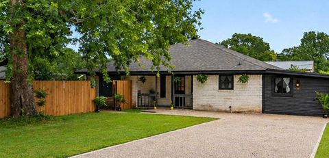 Photo of 12664 Robin Lane, Willis, TX 77378 (MLS # 18324029)