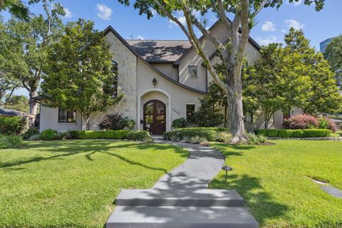 Photo of 5626 Willers Way, Houston, TX 77056 (MLS # 45698632)