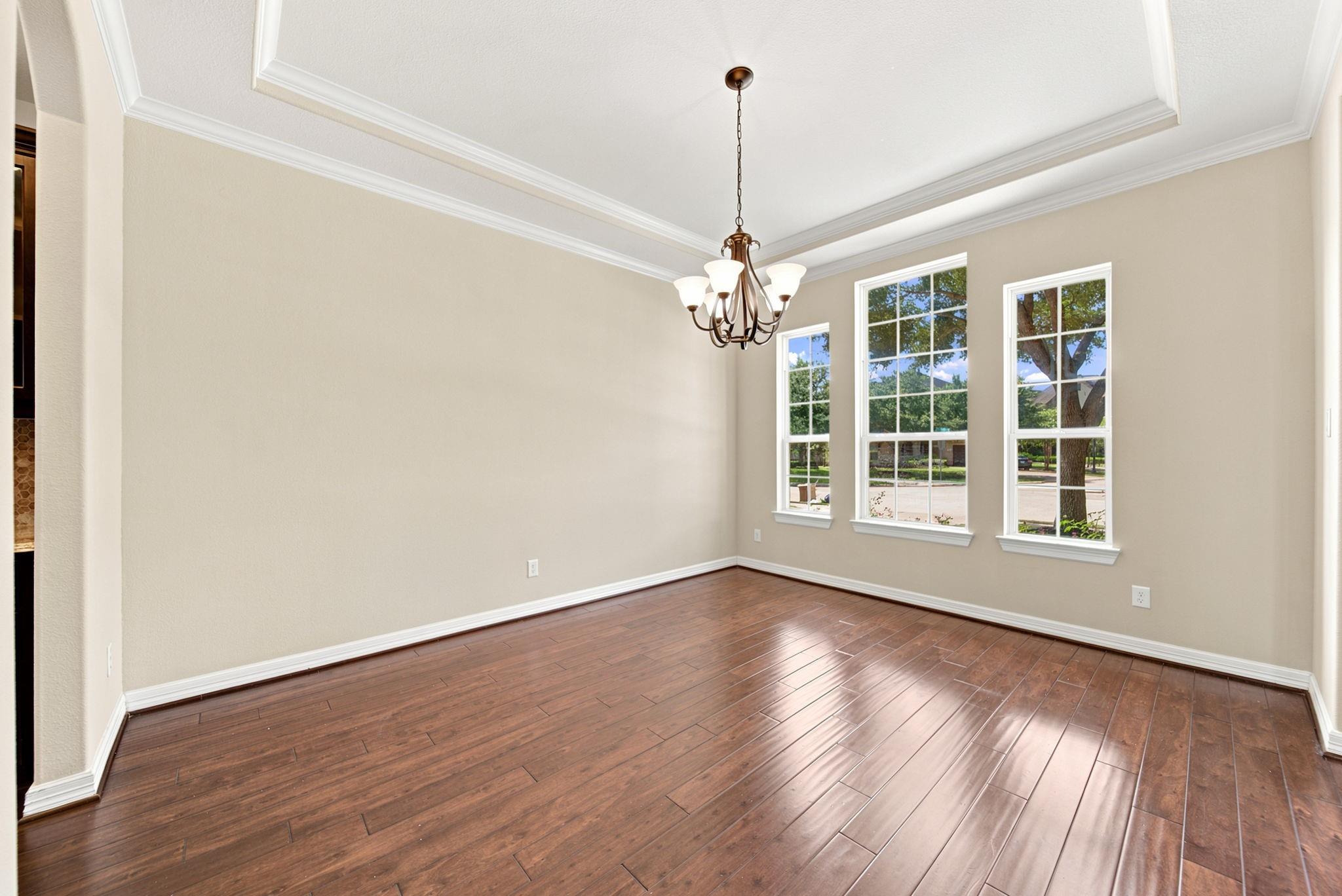 4023 Sutton Shadow Lane