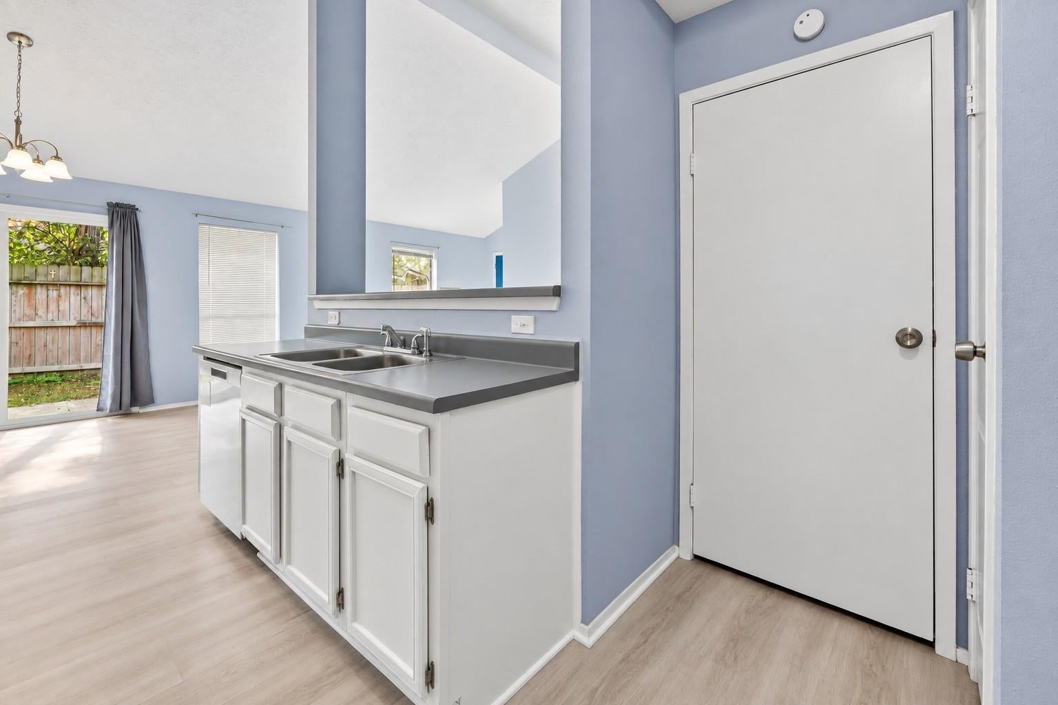 5421 Diane Court