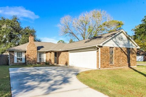 Photo of 3010 Twinleaf Drive, League City, TX 77573 (MLS # 96142873)