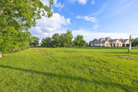 Photo of 906 E Archer Road, Baytown, TX 77521 (MLS # 51536774)