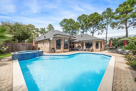 Photo of 5614 Sandle Crest Court, Houston, TX 77041 (MLS # 90381386)