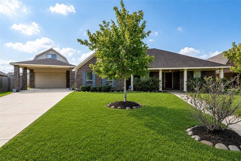 Photo of 6746 Conroe Circle, Manvel, TX 77578 (MLS # 50103545)