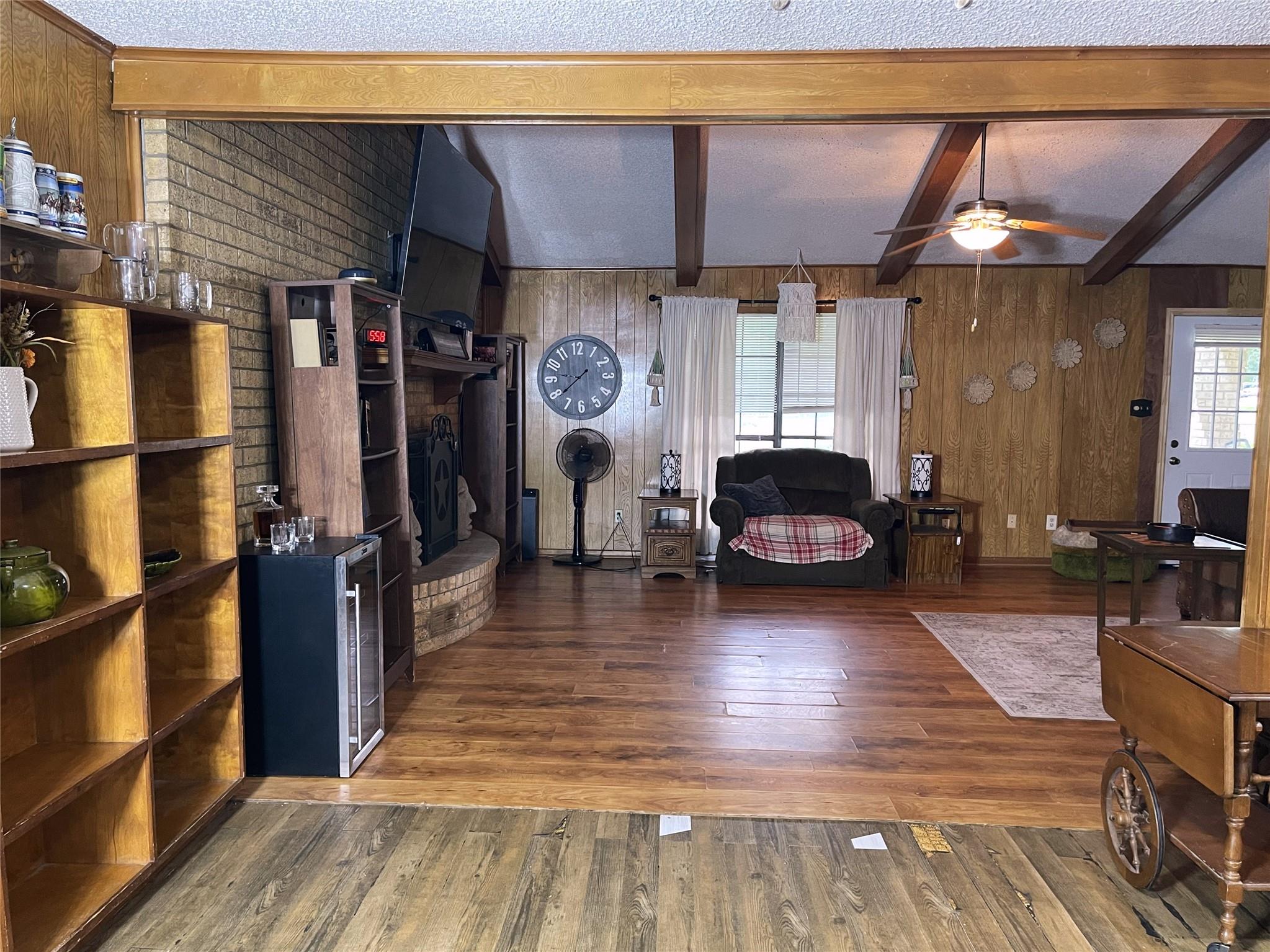 400 S 8th Avenue