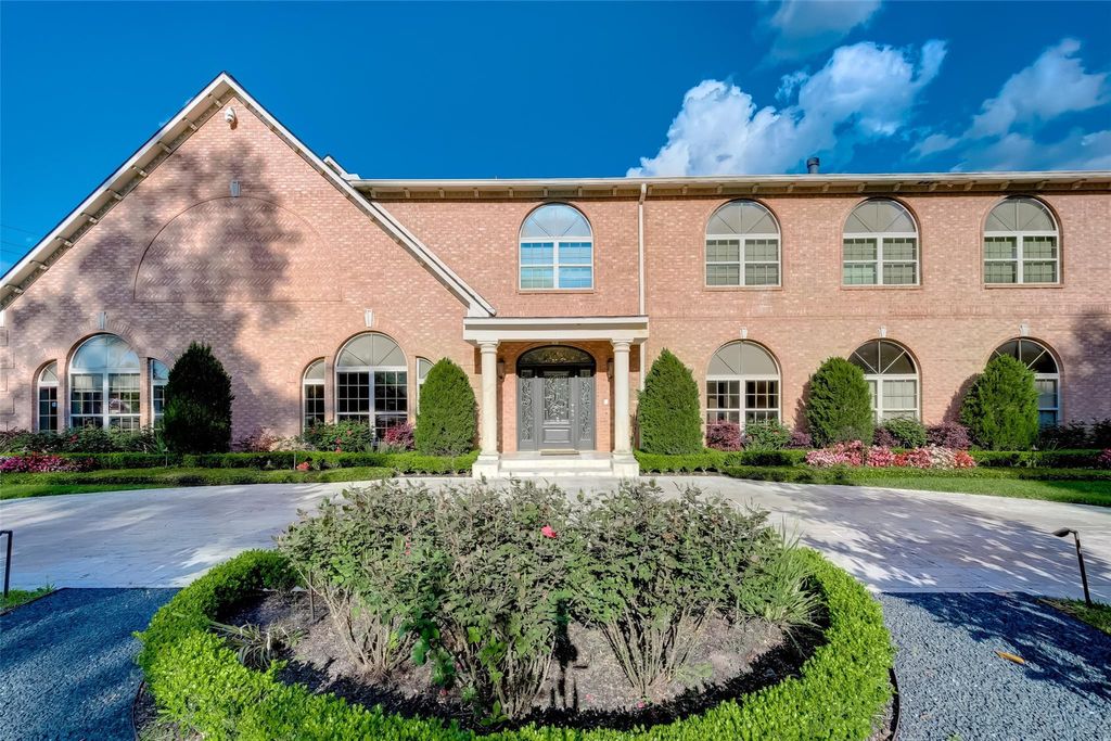 Photo of 12445 Memorial Drive, Houston, TX 77024 (MLS # 21151553)