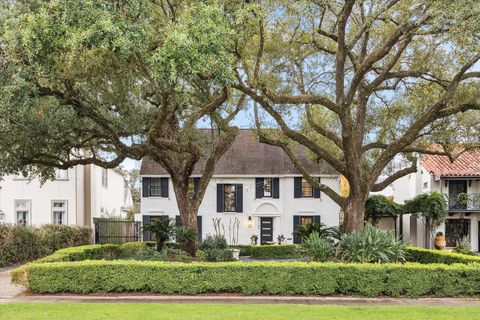 3109 Avalon Place Houston TX 77019