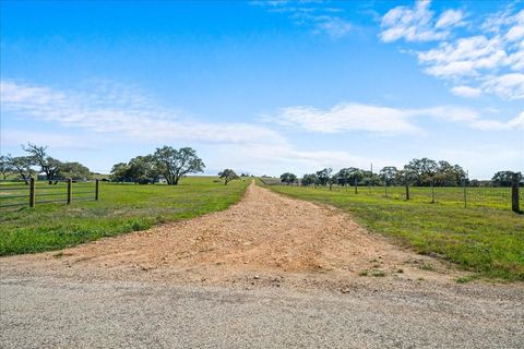 Vacant Land For Sale - 2523 Roitsch Road<br/> Schulenburg, TX 78956