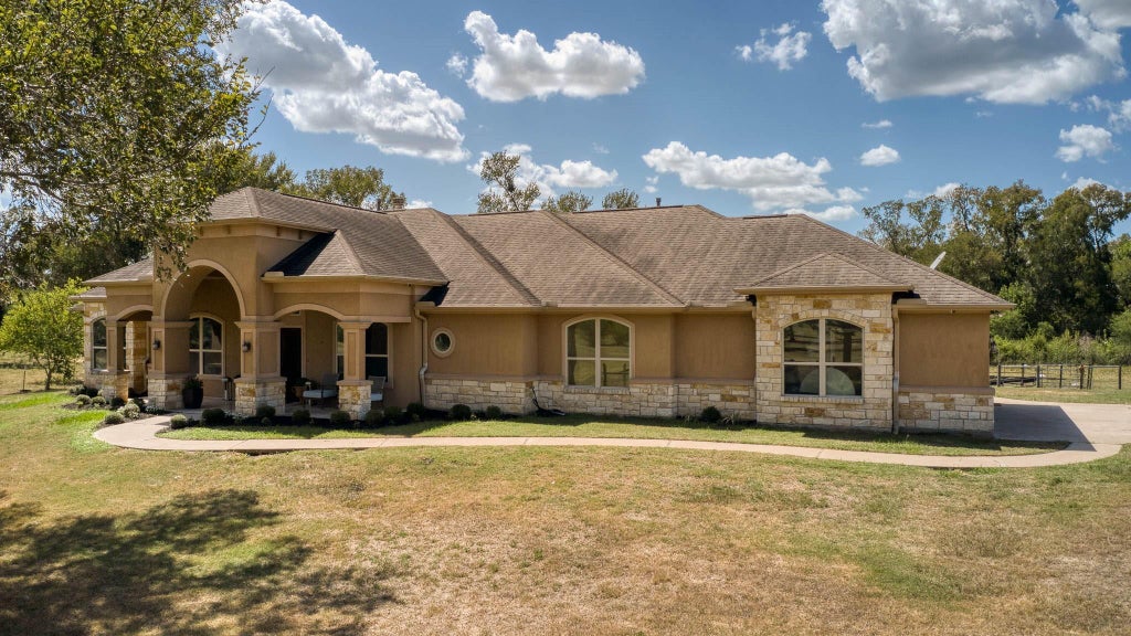 Photo of 3667 Clemons Switch Road, Brookshire, TX 77423 (MLS # 21825679)