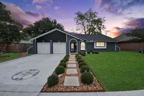 Photo of 613 Luella Ave AVE, Deer Park, TX 77536 (MLS # 81586889)