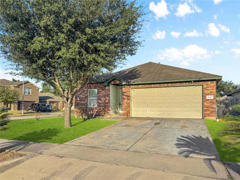 Photo of 6614 Pine Tree Springs Gln, Houston, TX 77049 (MLS # 33356367)