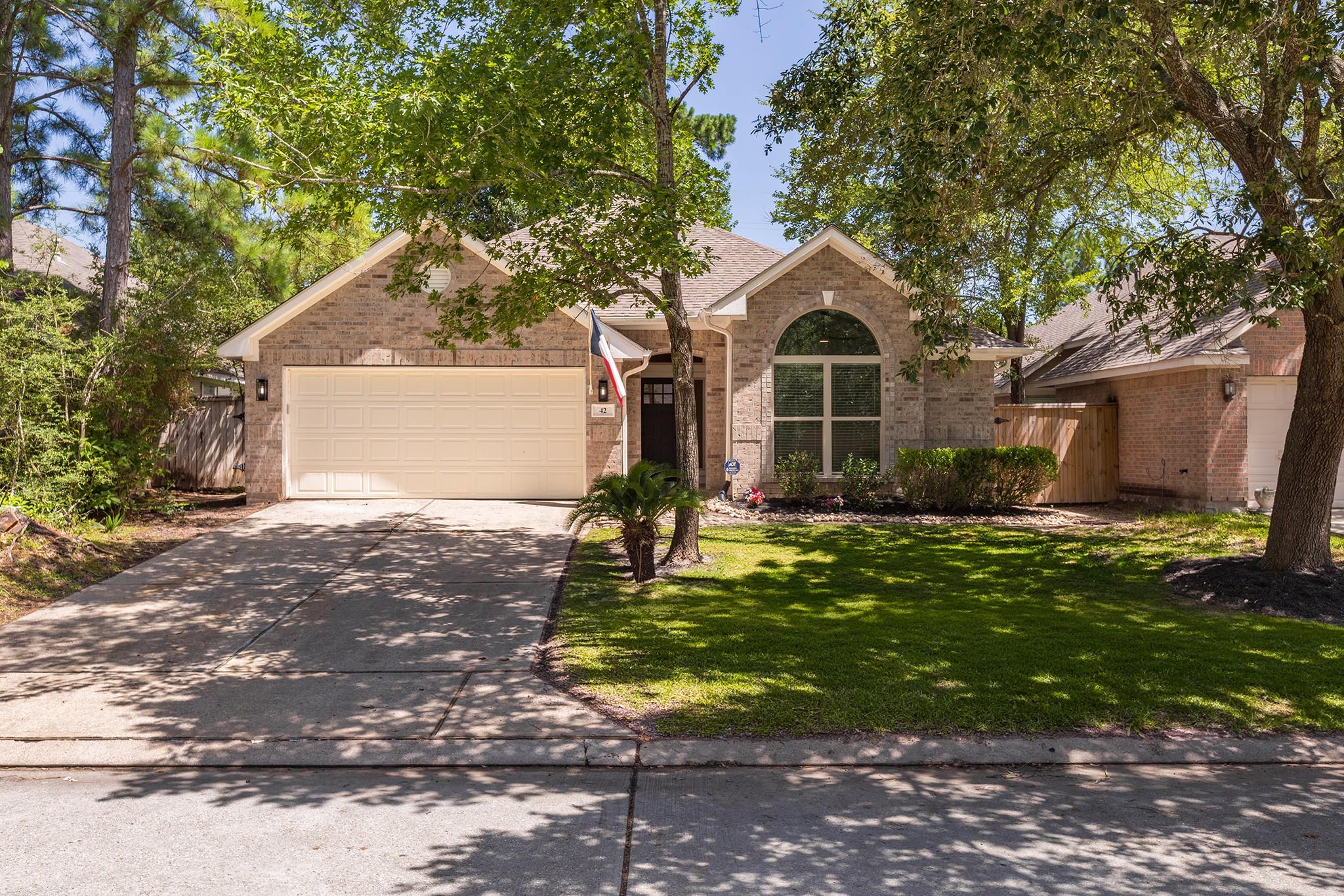 42 Camber Pine Place