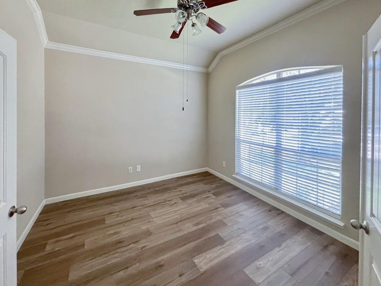 170 Black Swan Place