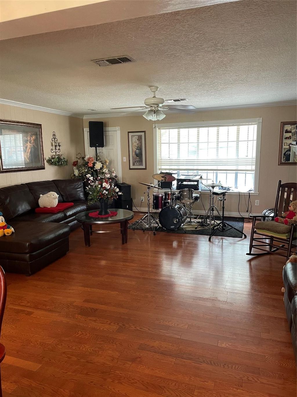 Photo of 15202 Henry Road, Houston, TX 77060 (MLS # 80791367)