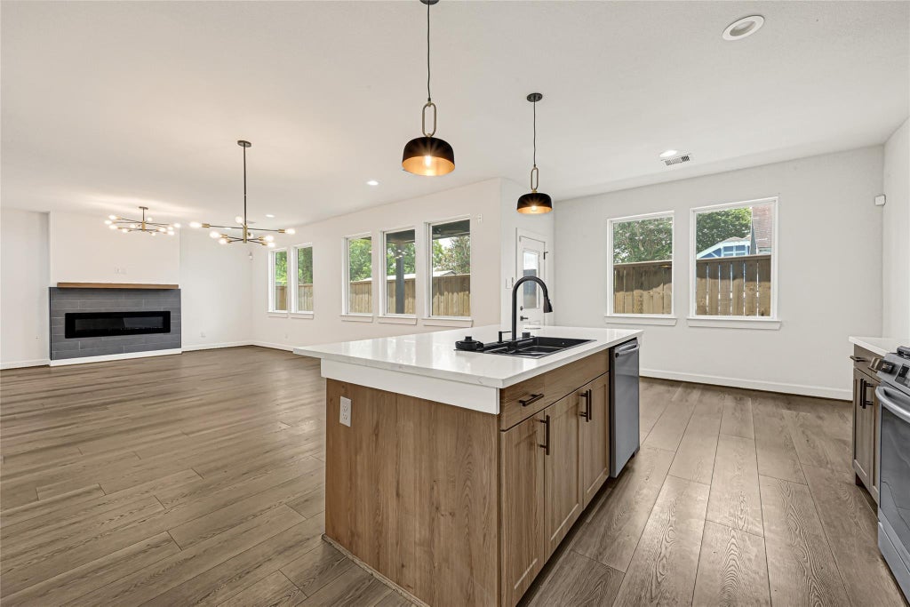 Photo of 3613 Gano Street, Houston, TX 77009 (MLS # 70492514)