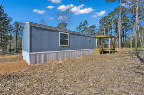 Photo of 230 Barbara Trail, Livingston, TX 77351 (MLS # 97456196)
