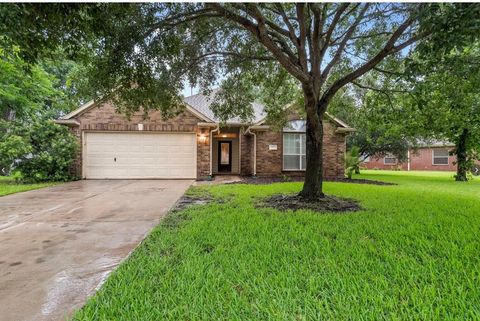 Photo of 931 Opal Chase Drive, Richmond, TX 77469 (MLS # 81897593)