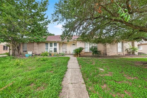 Photo of 2334 Autumn Springs Lane, Spring, TX 77373 (MLS # 9714406)