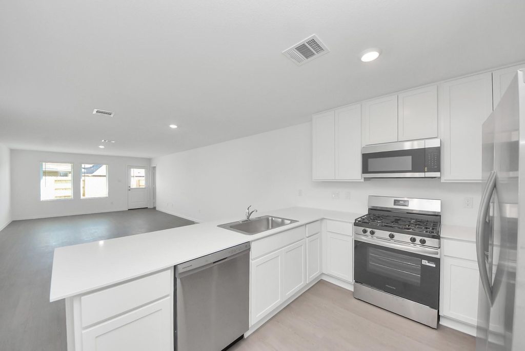 Photo of 1031 Garnet Rain Circle, Beasley, TX 77417 (MLS # 87434319)