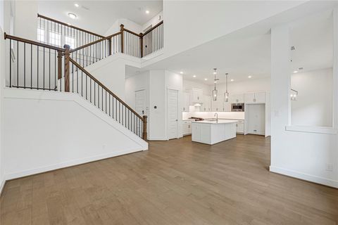 Photo of 1722 Leilani Drive, Houston, TX 77055 (MLS # 47847930) Photo of 1722 Leilani Drive, Houston, TX 77055 (MLS # 47847930)