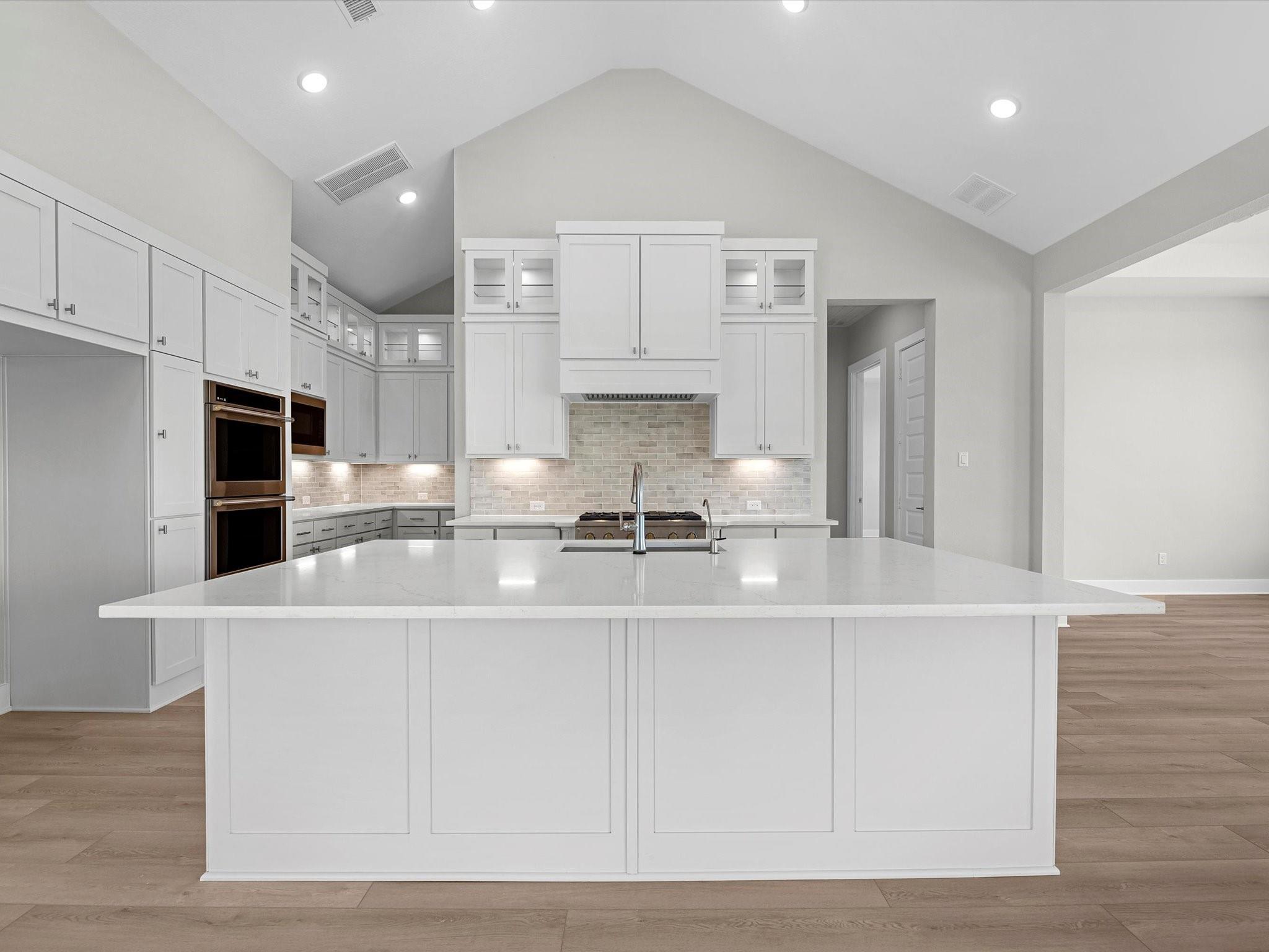2 Hawthorn Cove Court