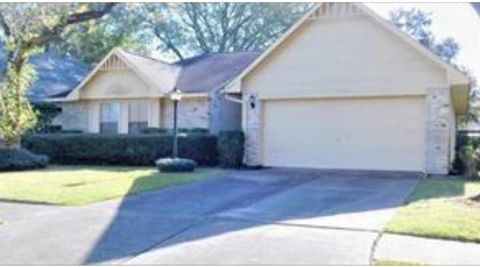 Photo of 14319 Whitecross, Houston, TX 77083 (MLS # 98835520)