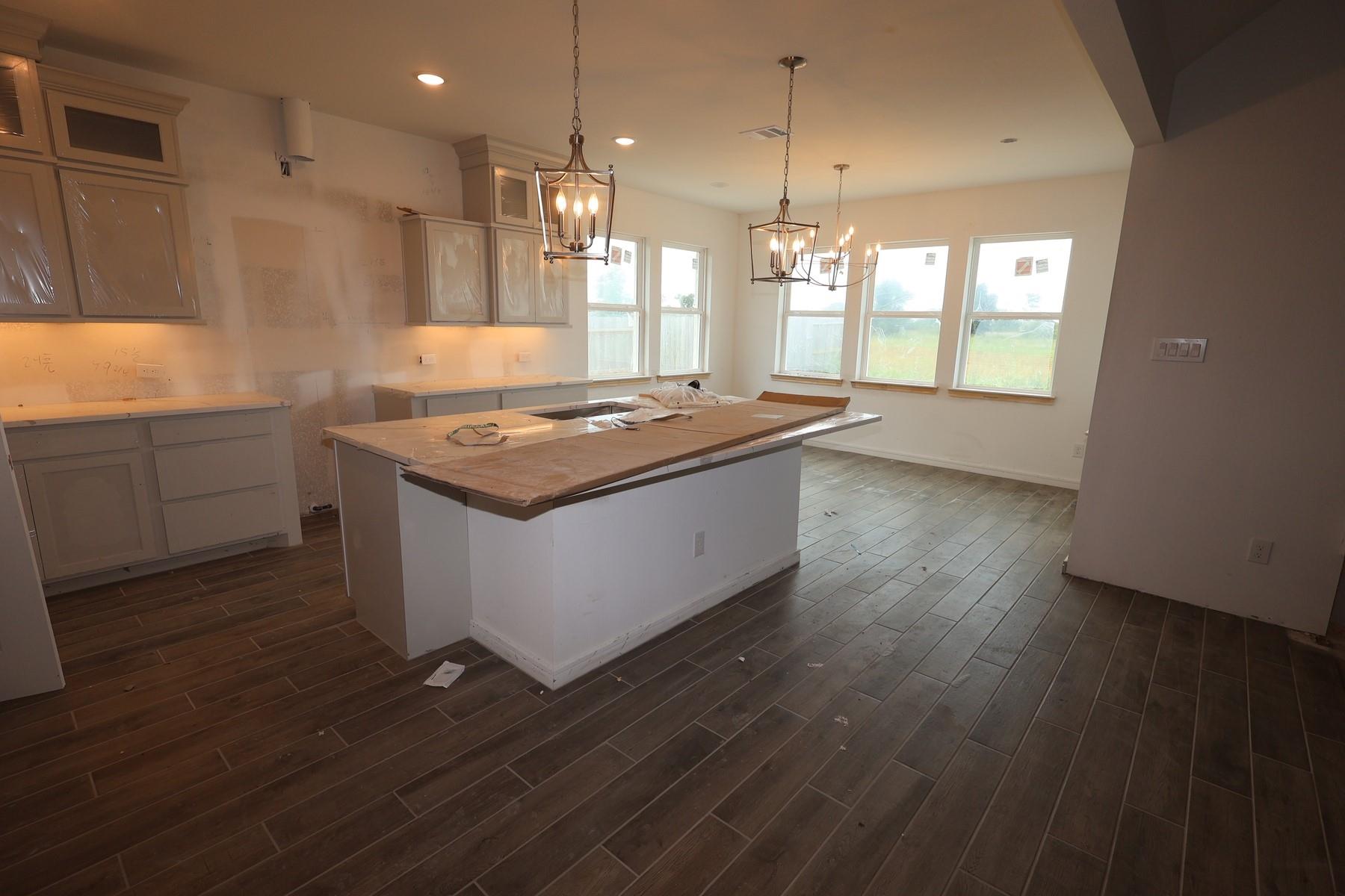 12822 Old Fashion Circle