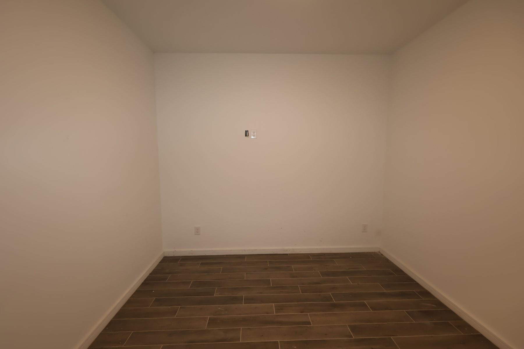 12822 Old Fashion Circle