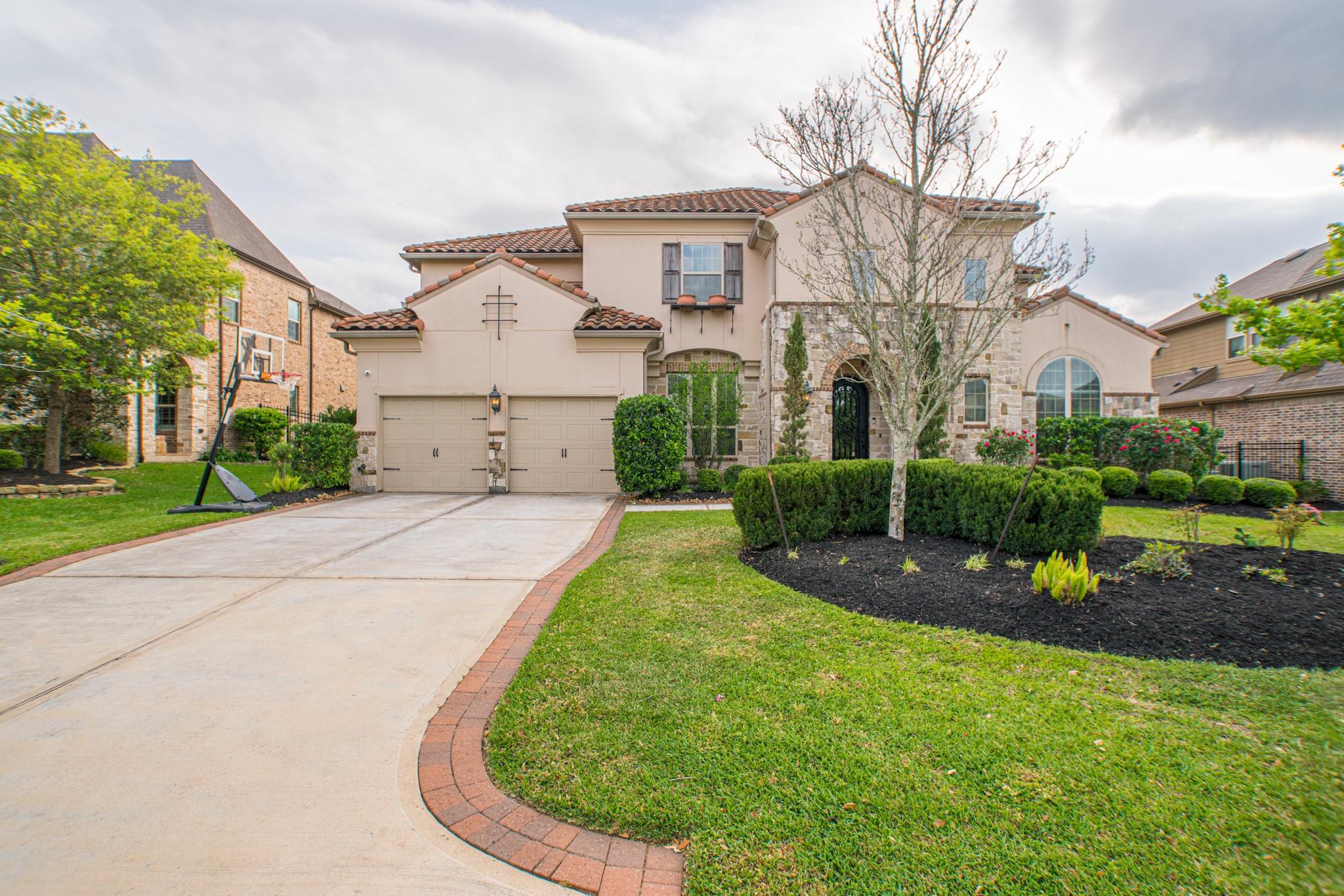 19 Brittany Rose Place