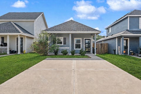 Photo of 9903 Opal Stone Way, Conroe, TX 77306 (MLS # 28987305)