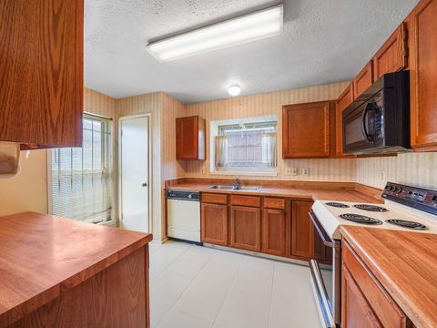 Tiny photo for 11835 Guadalupe River Drive, Houston, TX 77067 (MLS # 24436291)