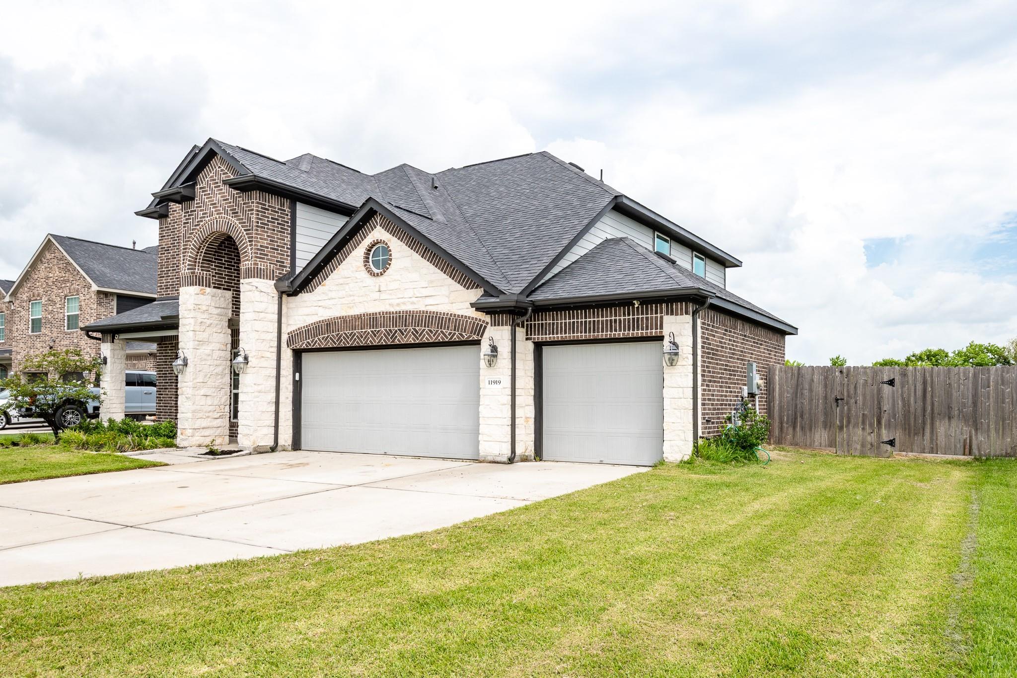 11919 Champions Forest Drive