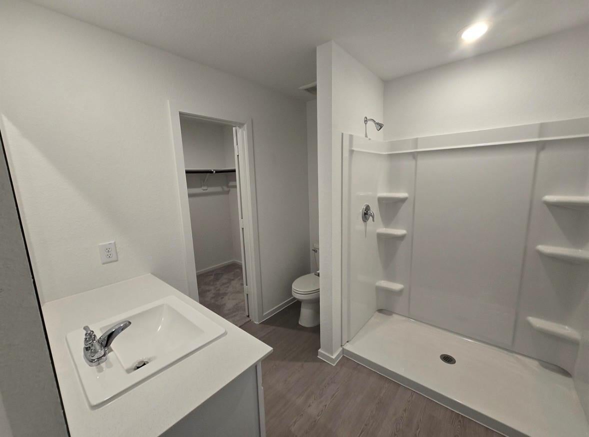 26823 Dalmation Bellflower Drive