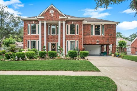 Photo of 16303 Avenplace Road, Tomball, TX 77377 (MLS # 53865555)