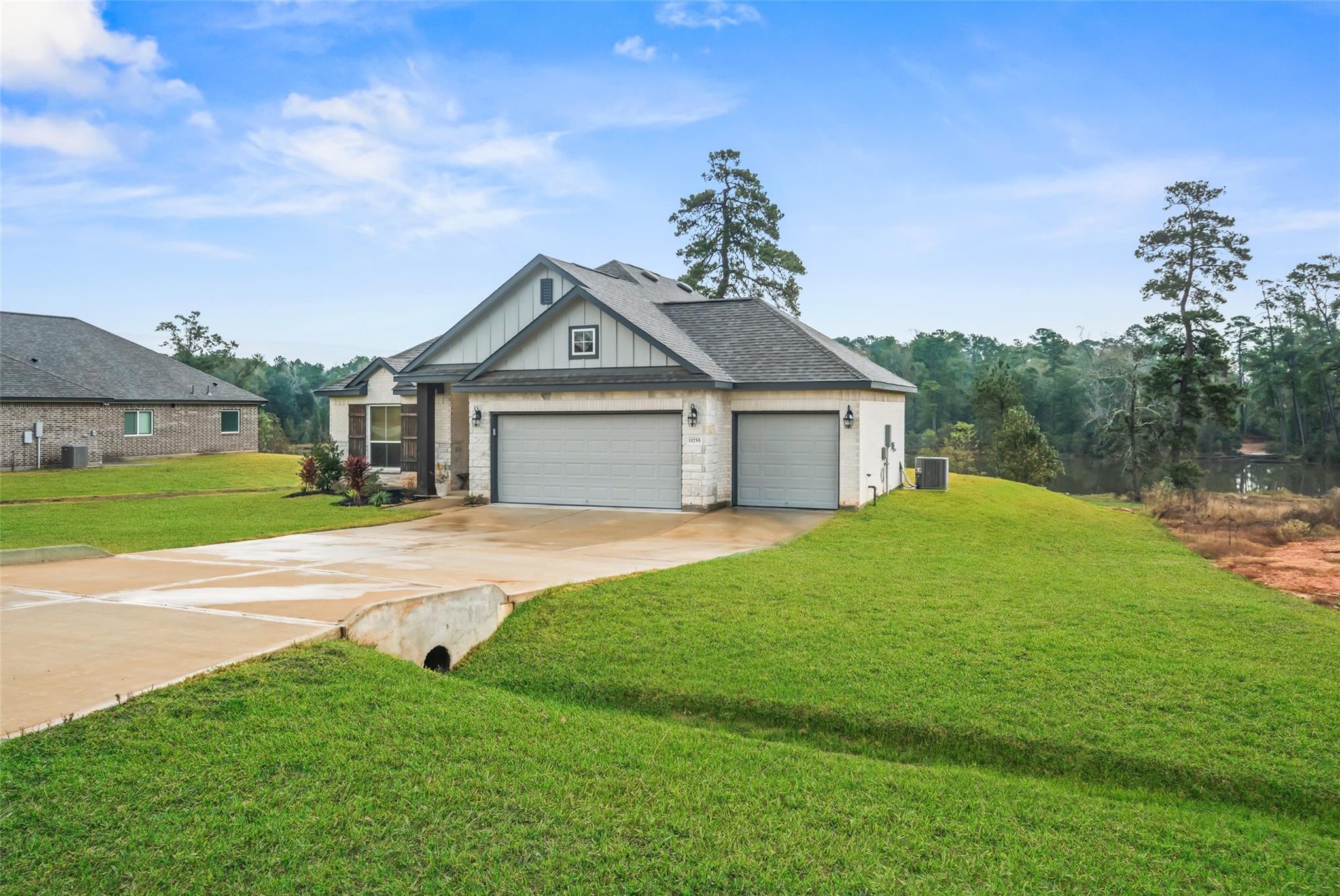 11755 Oakwood Ranch Drive