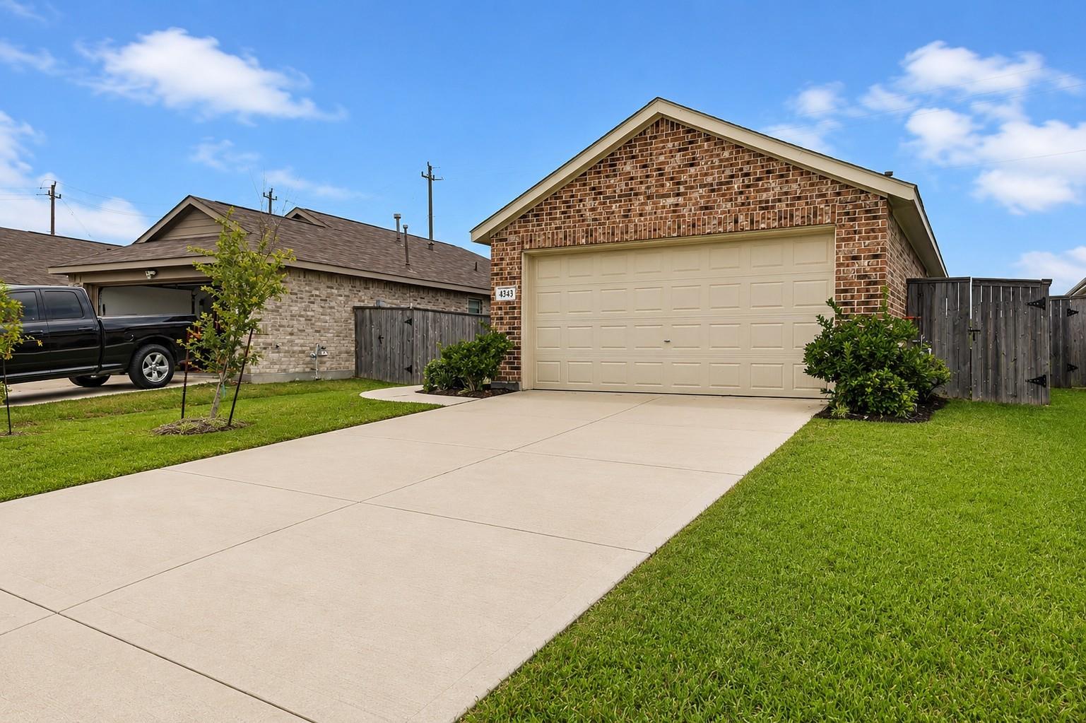4343 Palmetto Grove Lane