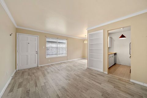 Photo of 421 Emerson Street #5, Houston, TX 77006 (MLS # 57121560)