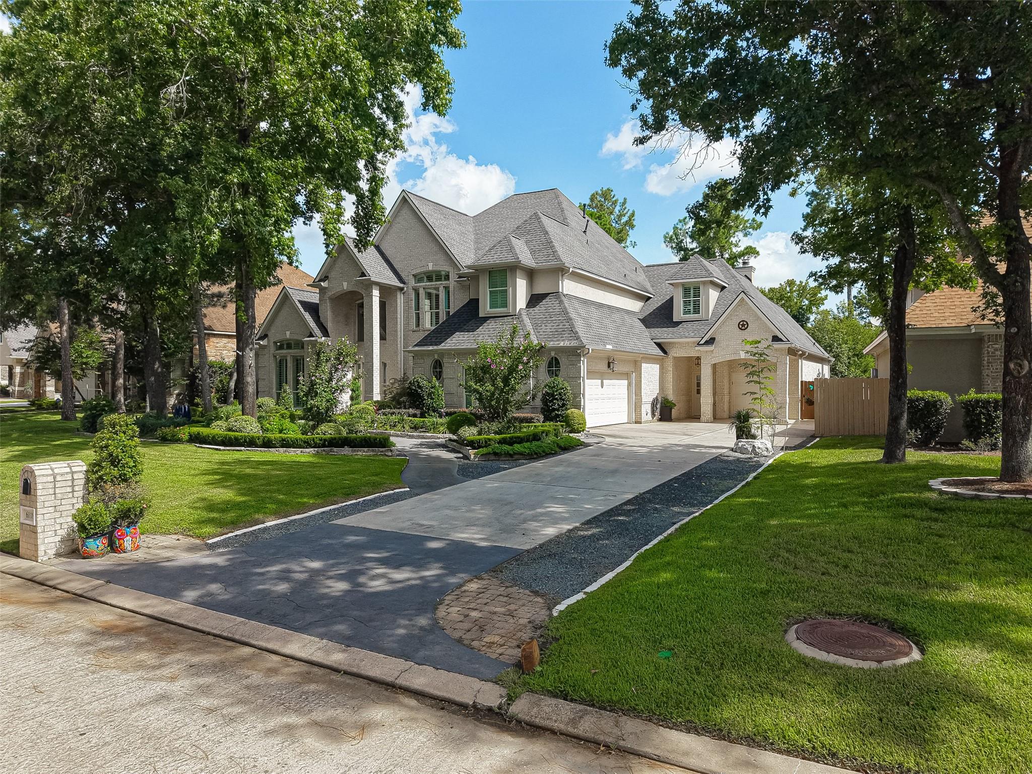 6118 Windrose Hollow Lane