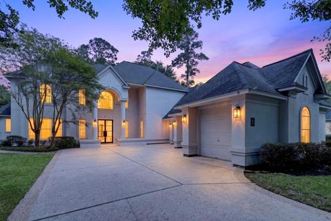Photo of 2 Argonne Place, The Woodlands, TX 77382 (MLS # 5729496)