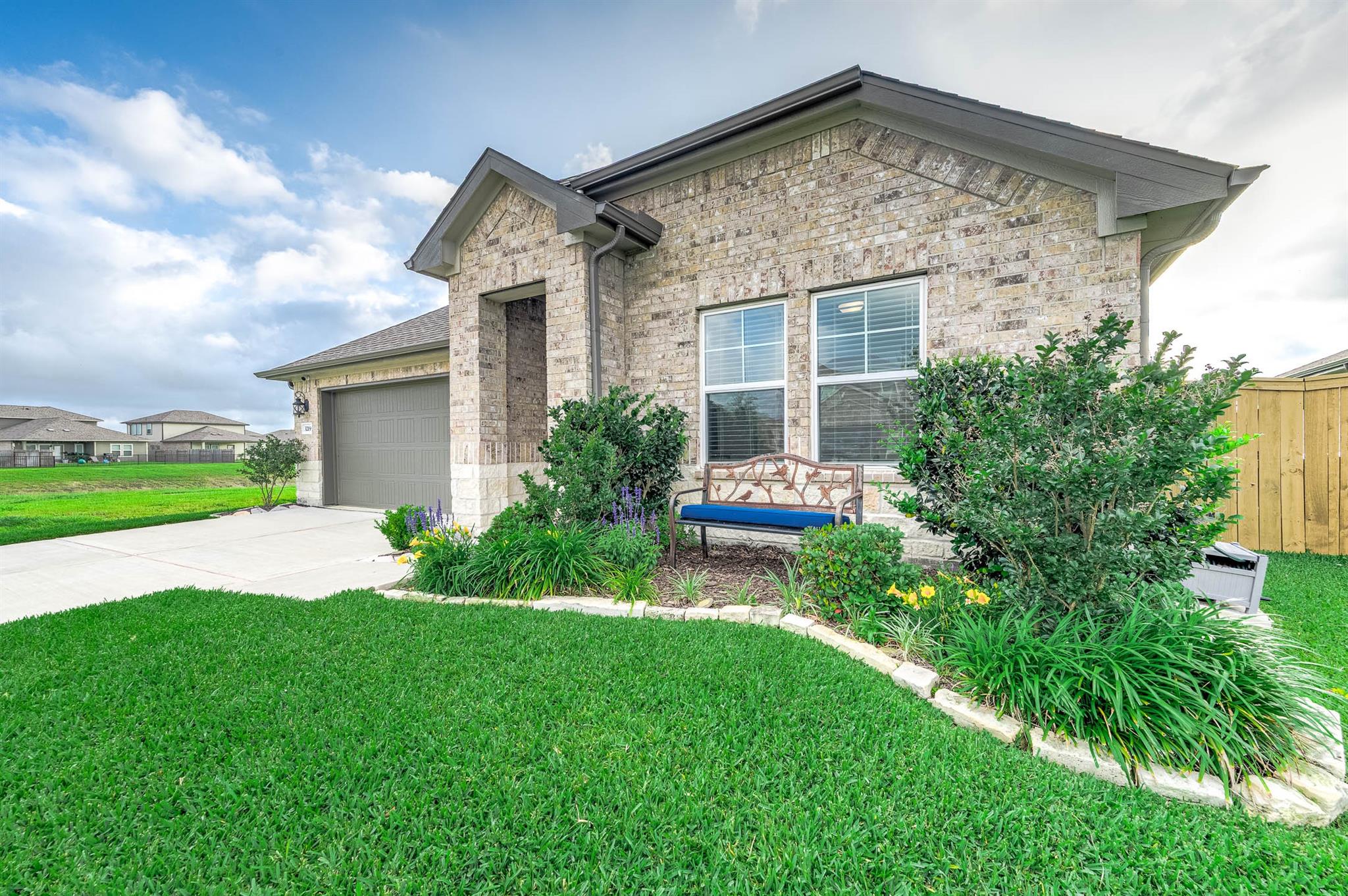 3219 Garner Lane