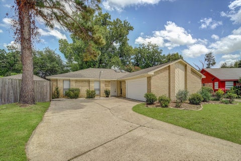 Photo of 7315 Foxside Lane, Humble, TX 77338 (MLS # 49818835)