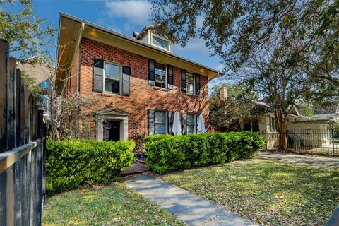 Photo of 528 Hawthorne Street, Houston, TX 77006 (MLS # 84057512)