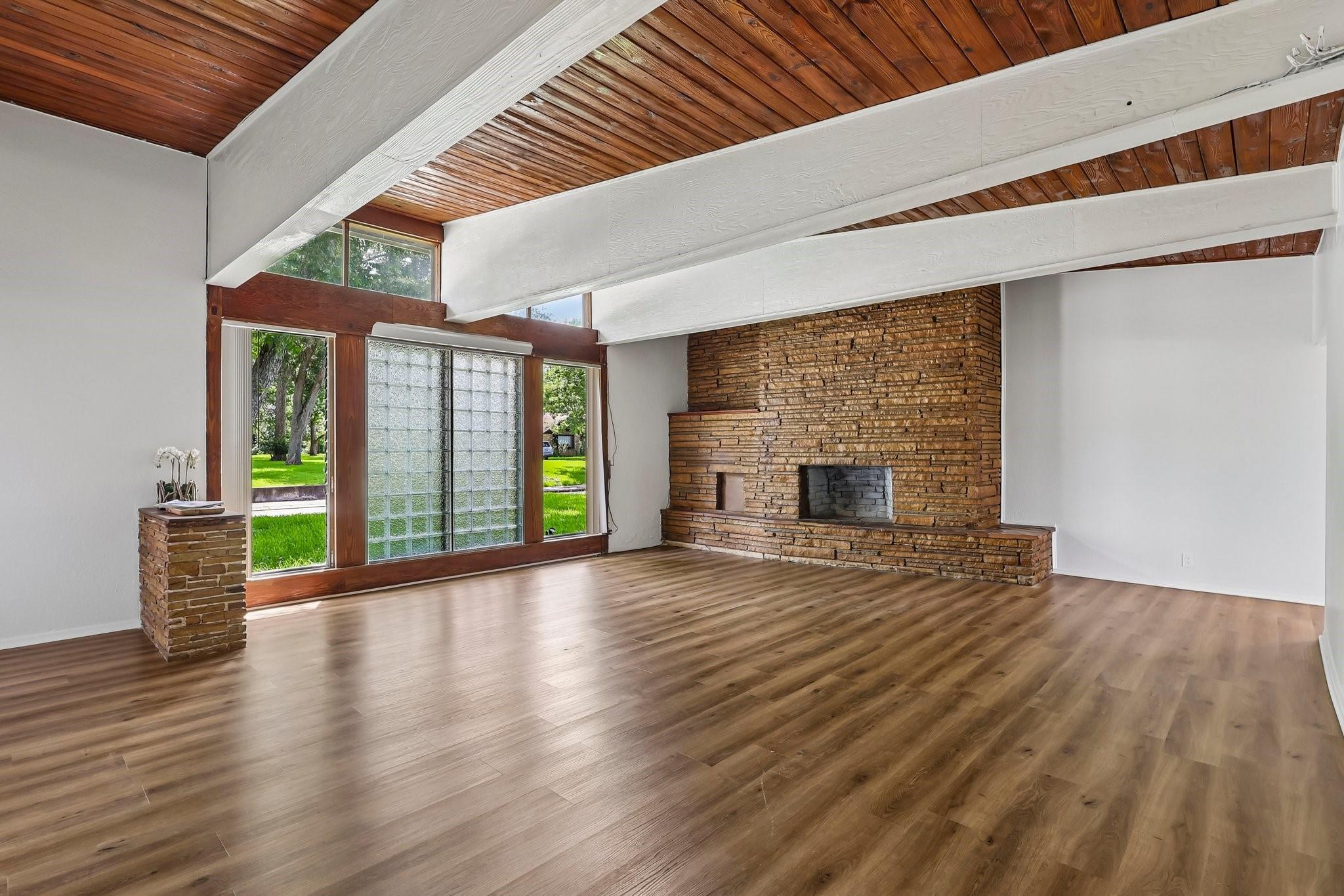 159 Oak Drive