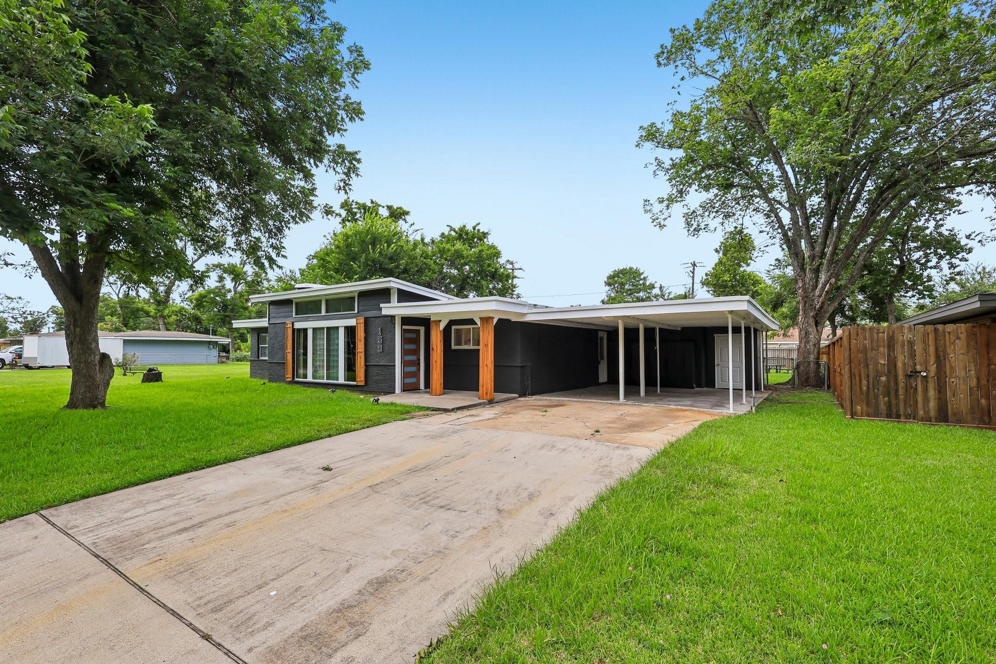 159 Oak Drive