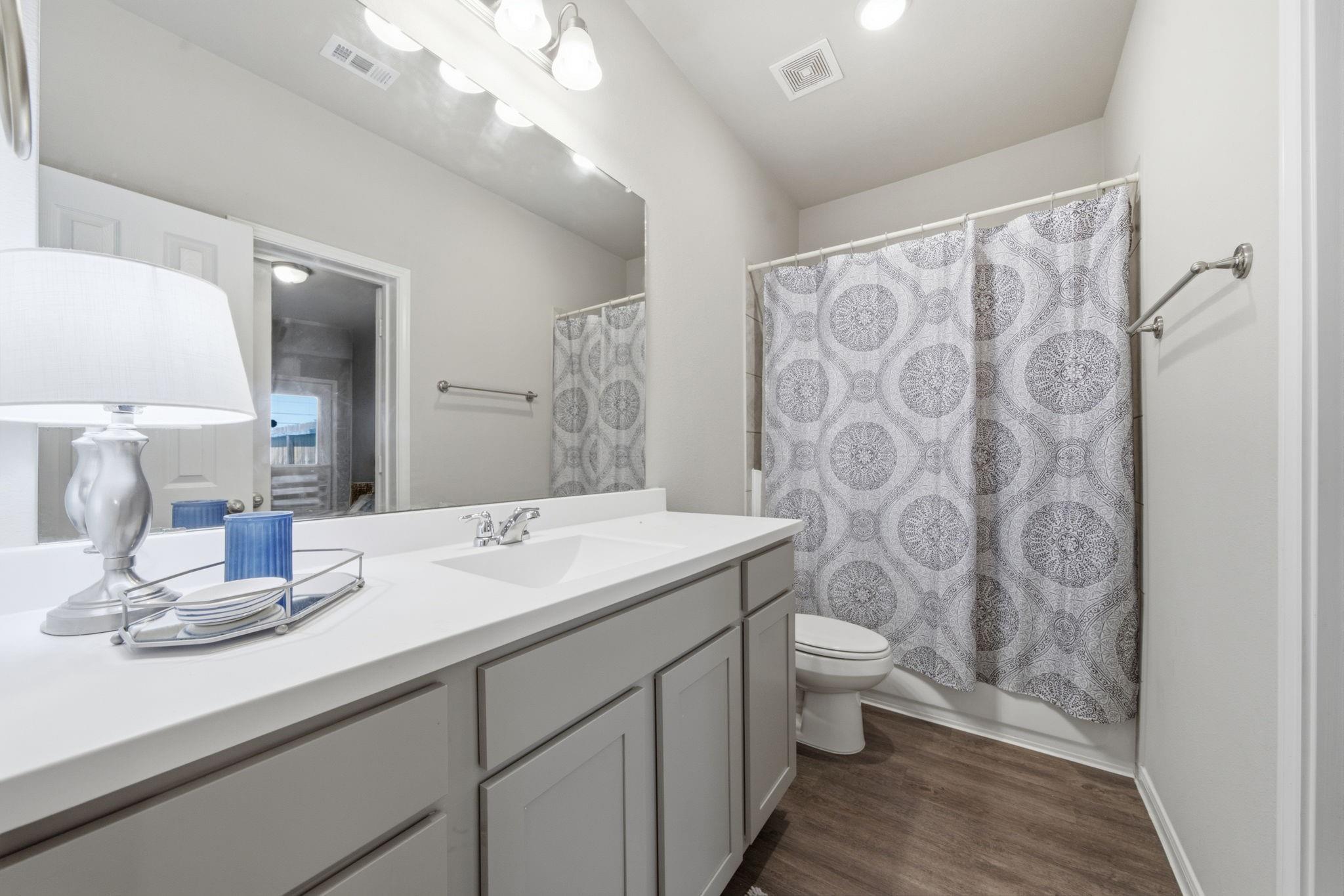 3607 Vineyard Lane